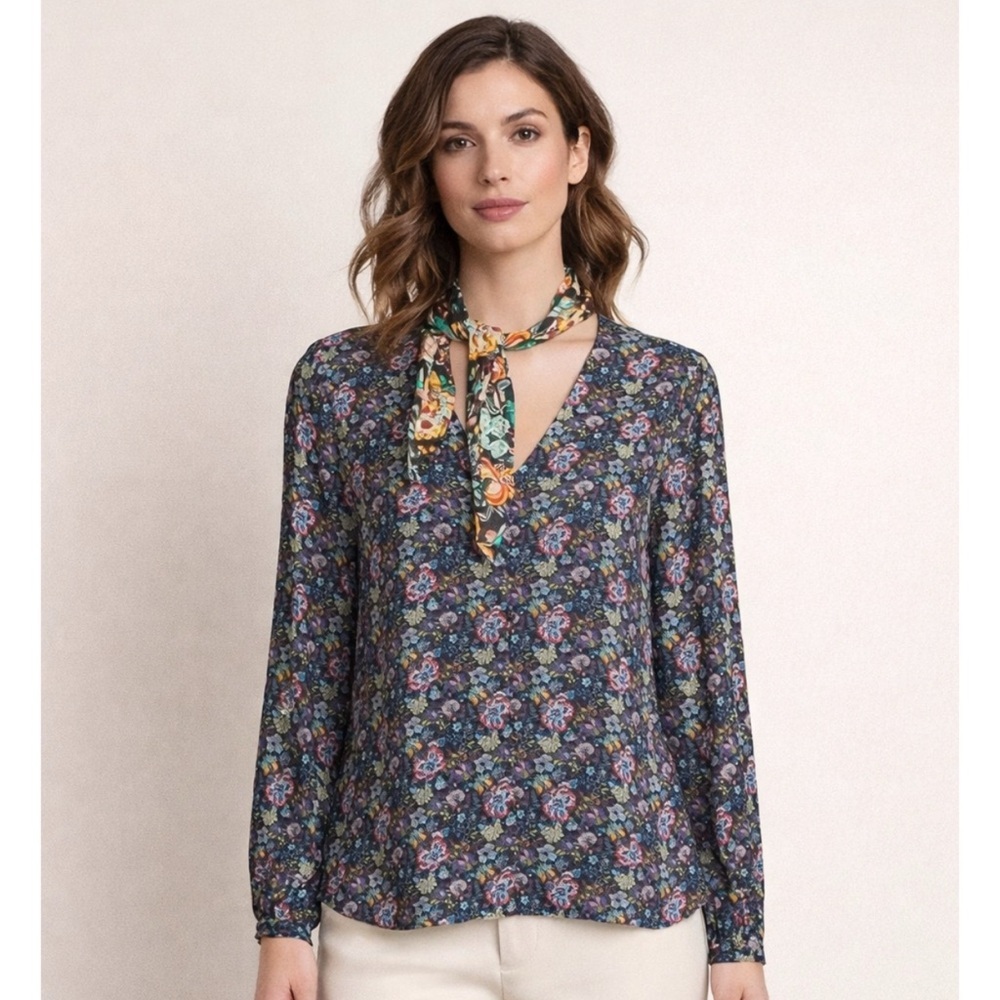 Frame Scarf V-Neck Long-Sleeve Floral-Print Blouse Long Sleeve Top